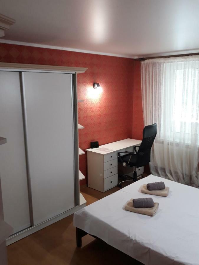 צ'יסינאו Large 2-Bedroom Apartament In The Center מראה חיצוני תמונה